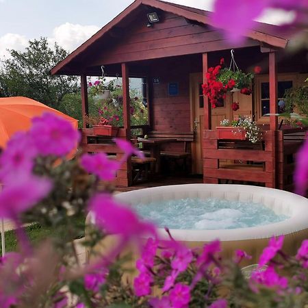 Cottage La Sierra With Jacuzzi Korenica Eksteriør billede